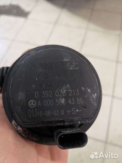 Насос системы охлаждения Mercedes A0005003500