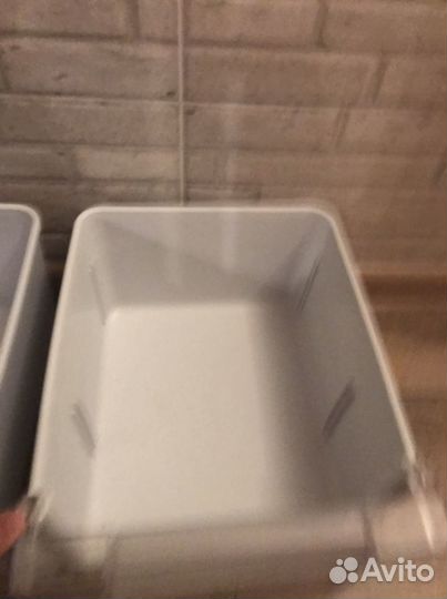 Белое основание ящика холодильника ariston малые