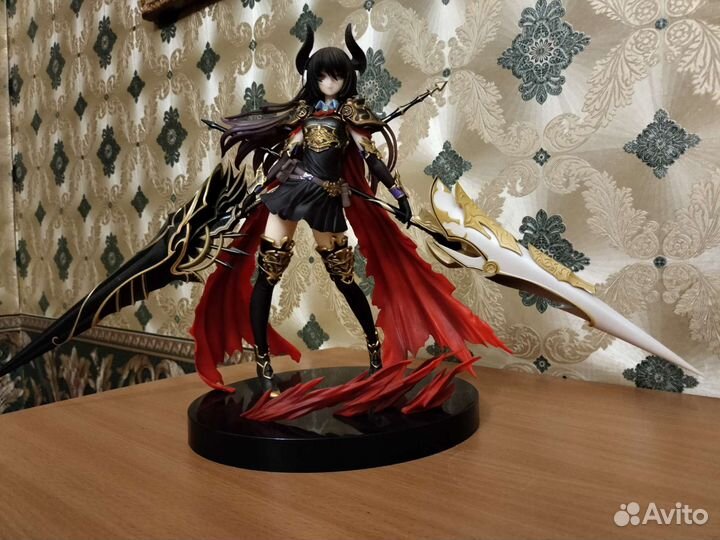 Фигурка воительница аниме,рыцарь темного дракона