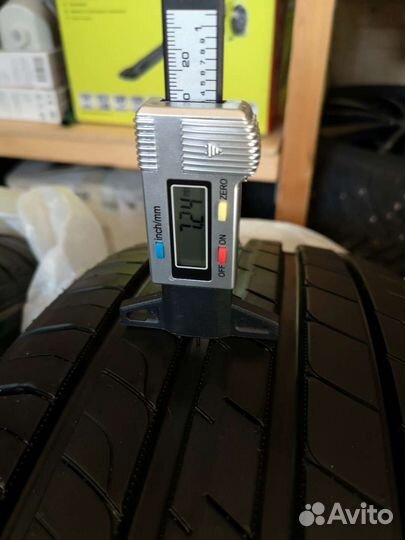 Dunlop SP Sport LM705W 225/60 R18 100H