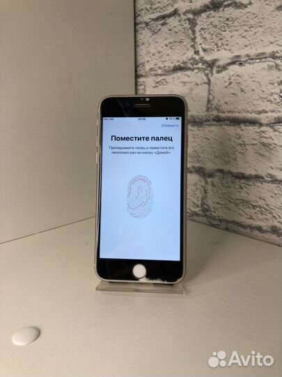 iPhone 8, 64 ГБ