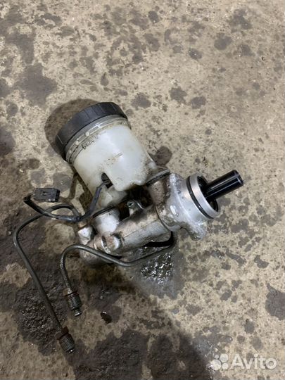 Главный тормозной цилиндр киа рио 2001