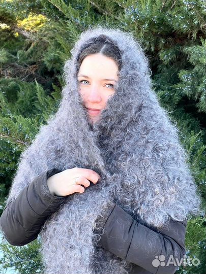 Косынка Кудрявая серая из натурального пуха козы