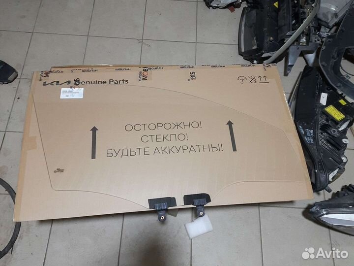 Стекло переднее правое Kia rio 4 17