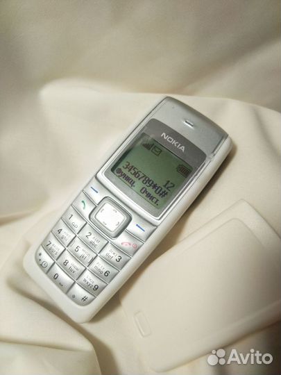 Кнопочный телефон Nokia 1110i, оригинал