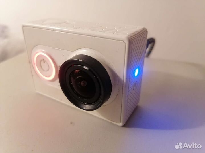 Экшн камера xiaomi yi