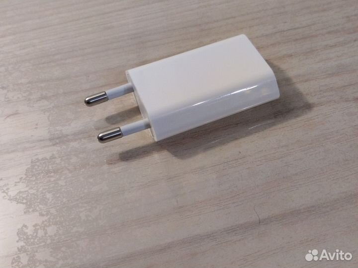 Зарядка на apple iPhon