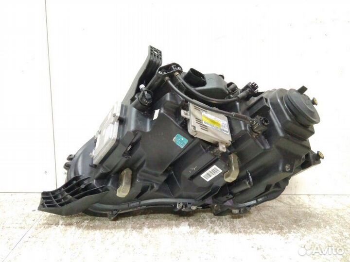 Фара передняя правая Bentley Flying Spur 4