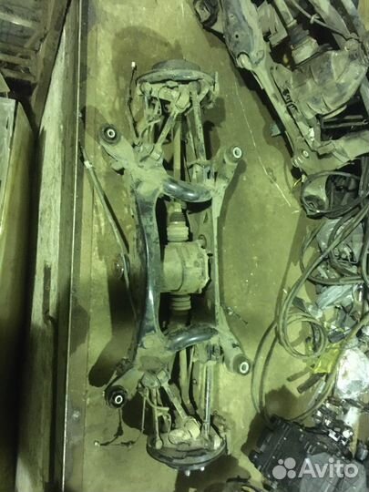 Задняя подвестка в сборе Lexus is 250