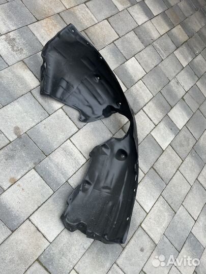 Подкрылок правый камри 70