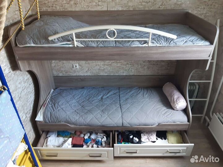 Двухъярусная кровать бу