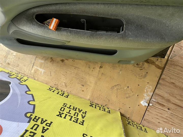 Дверь передняя правая Toyota Vista Ardeo (sv50) 1