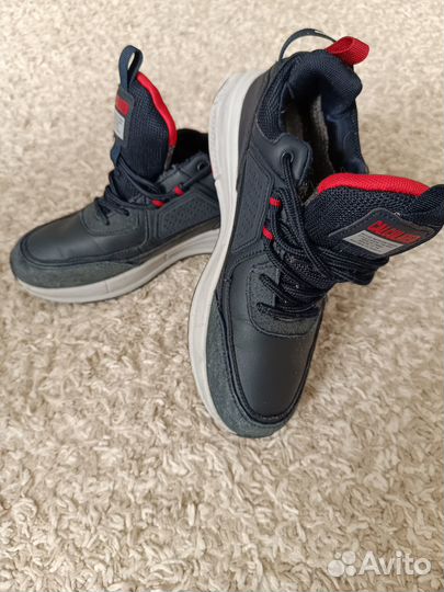 Кроссовки демисезонные р. 38