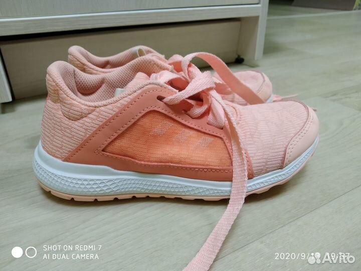 Кроссовки для девочки Adidas
