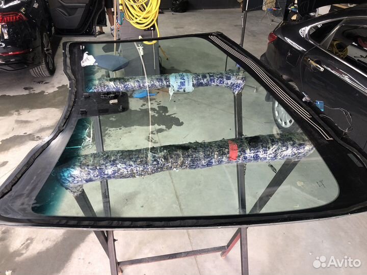 Лобовое стекло