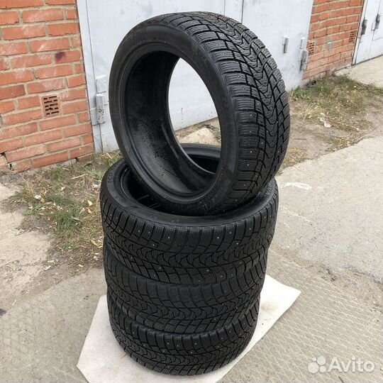 Minerva Eco Stud 225/45 R17