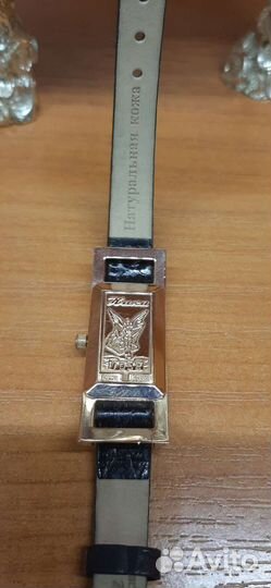 Продам часы