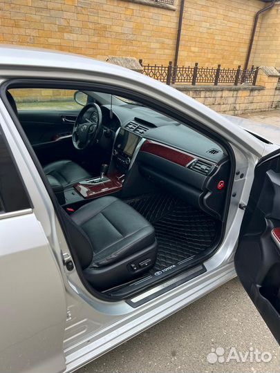 Бампер на камри