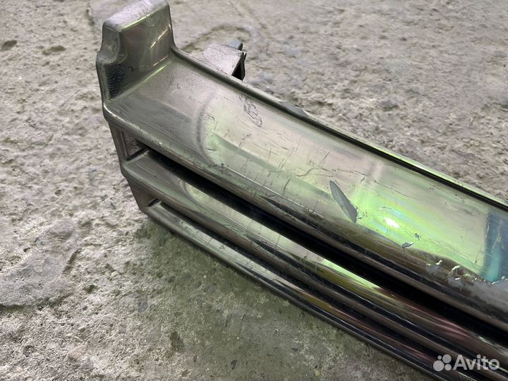 Решетка радиатора nissan skyline R33