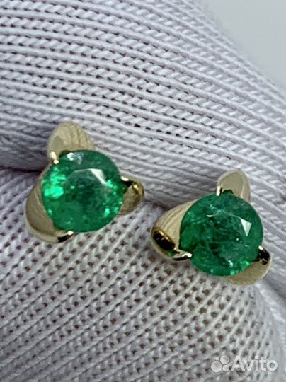 Золотые пусеты с изумрудами 4 мм 2,07 гр