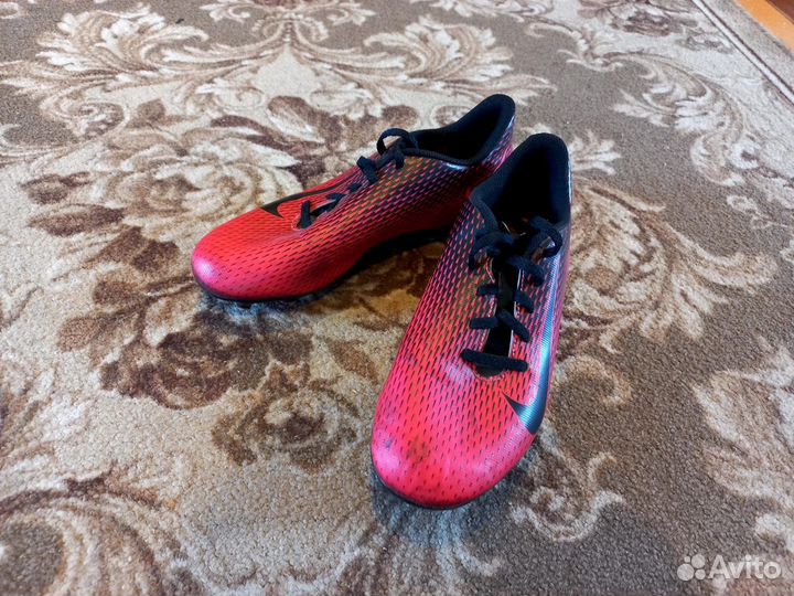 Продам бутсы Nike. Размер 38