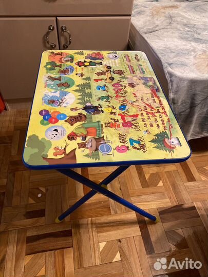 Детский стол