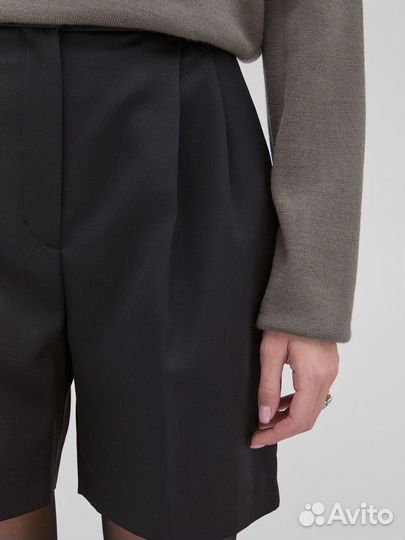Черные костюмные шорты