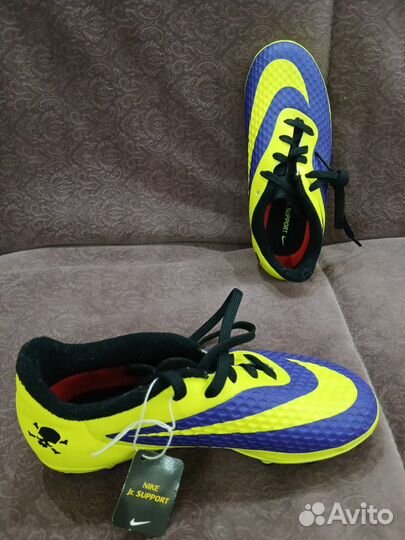 Бутсы Nike HyperVenom