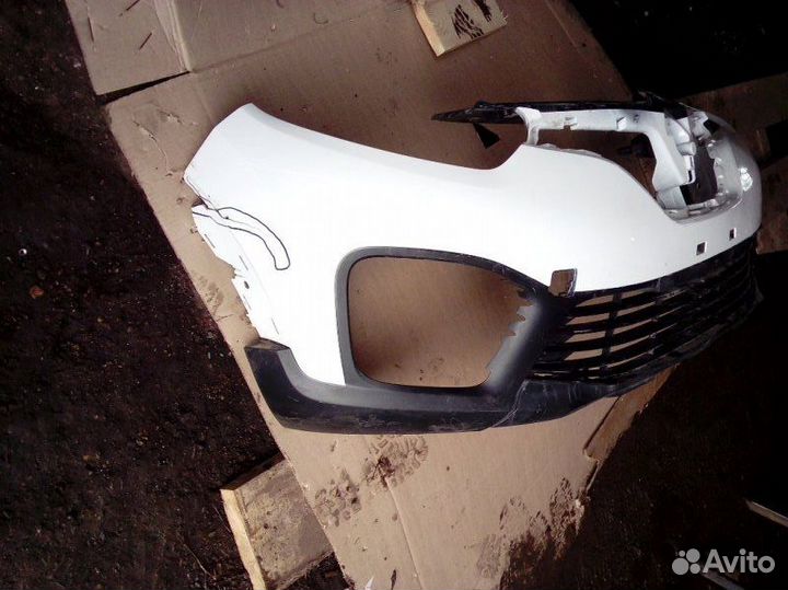 Бампер передний Renault Kaptur 2016