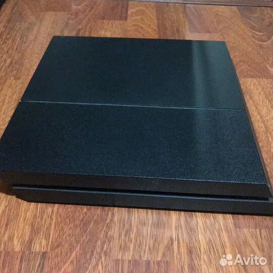 Игровая приставка ps4 бу