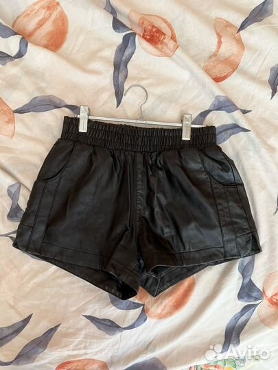 Шорты кожаные