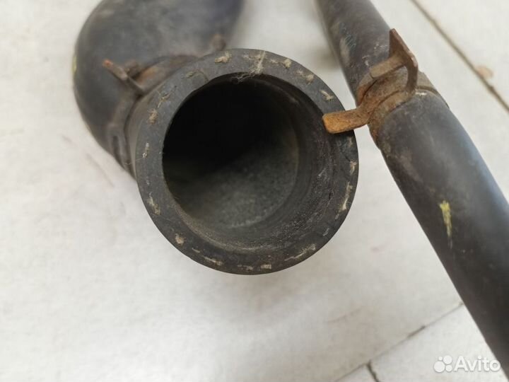 Патрубок системы охлаждения