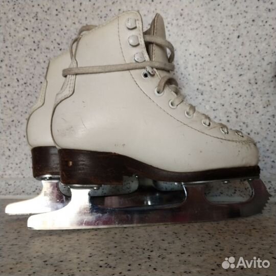Фигурные коньки wifa,27