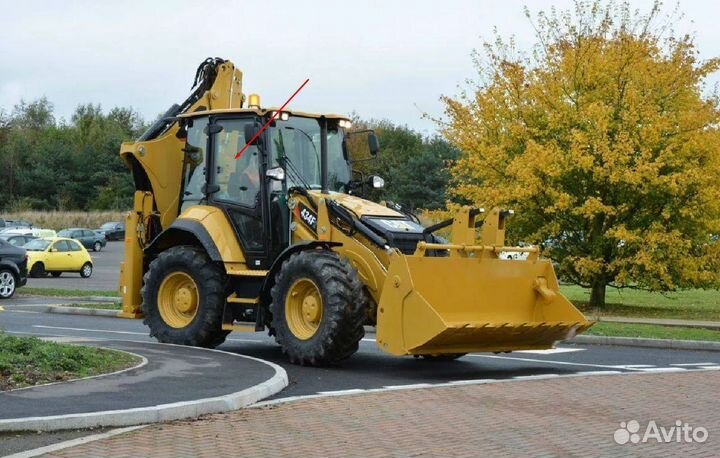 Стекло двери верхнее погрузчика Caterpillar 434