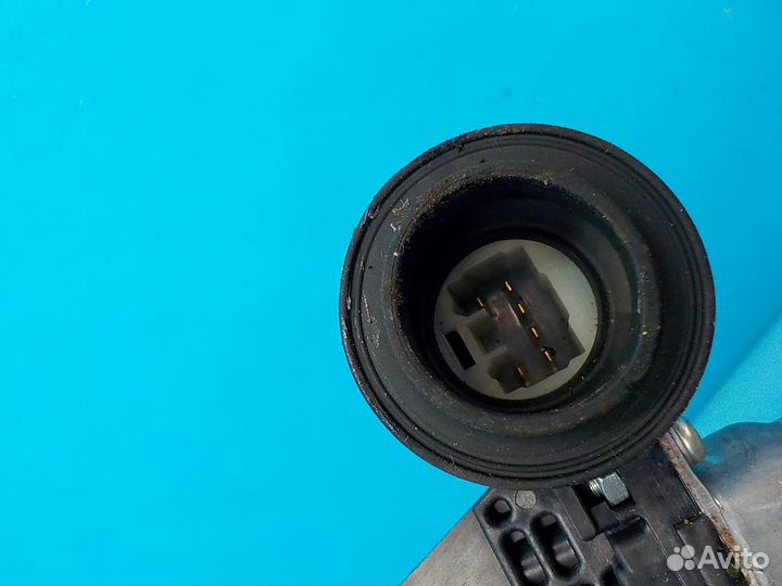 Стеклоподъемник задний левый toyota Auris (E15) 20