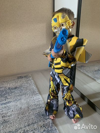 Костюм робота Бамблби