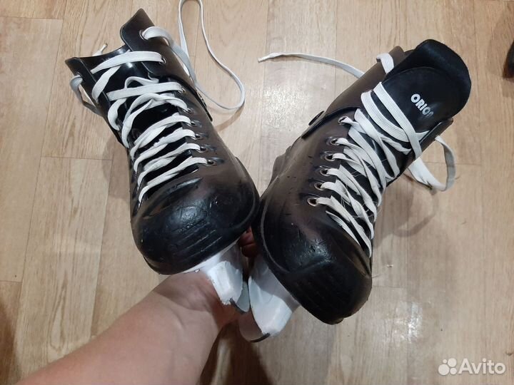 Коньки хоккейные