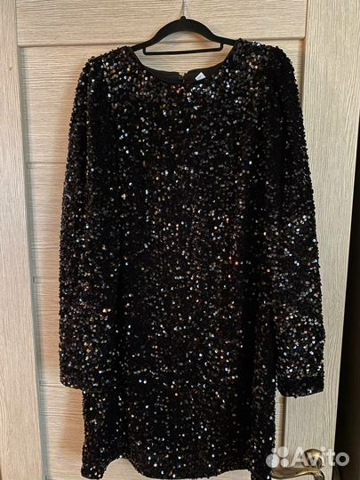 Платье H&M. Размер L