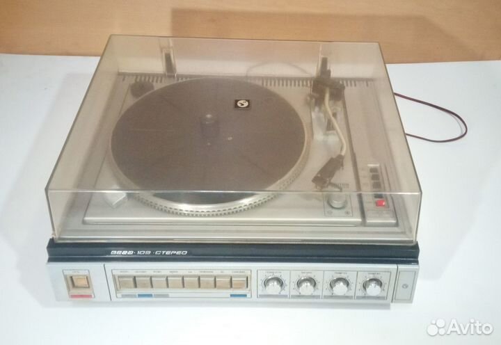 Вега -109 стерео виниловый проигрыватель