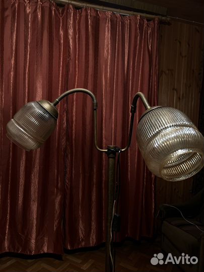 Торшер (антиквариат)