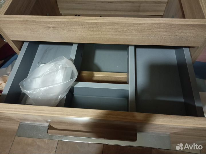 Тумба навесная под раковину/ столешницу