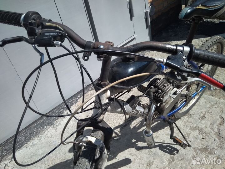 Велосипед с бензиновым мотором