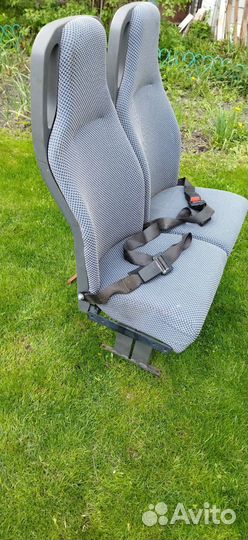 Двухместное сиденье