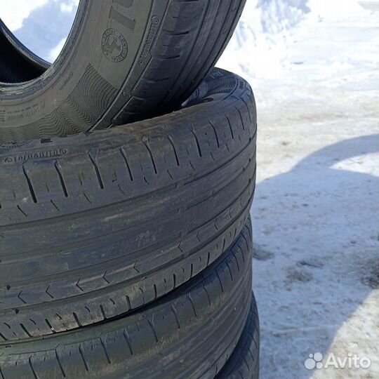 Continental ContiPremiumContact 225/60 R17