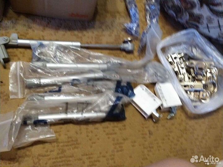 Мебельная фурнитура. Газ лифты, ручки, пильные дис