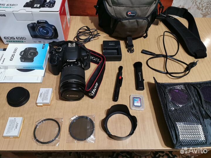 Зеркальный фотоаппарат Canon d650 18-135 stm