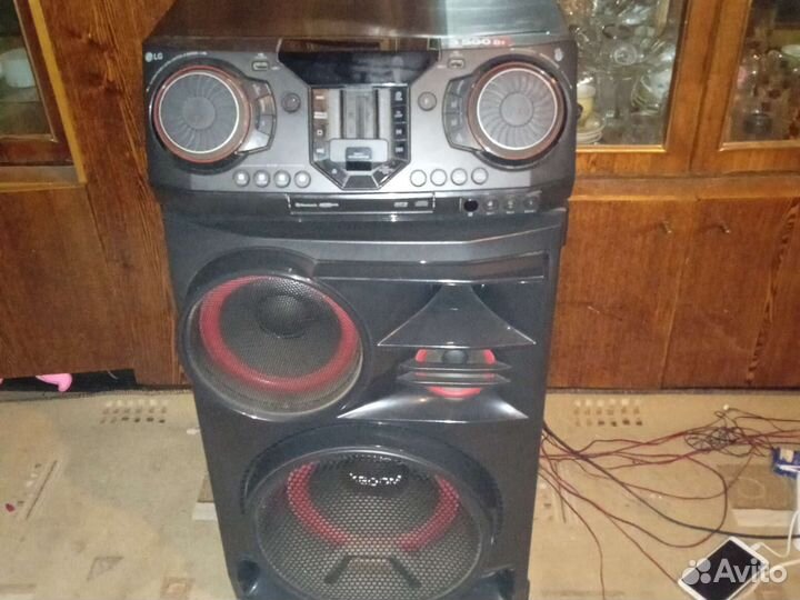 Музыкальный центр