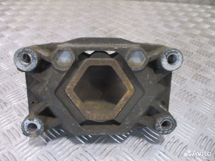 Подушка двс задняя MAN 81962106071