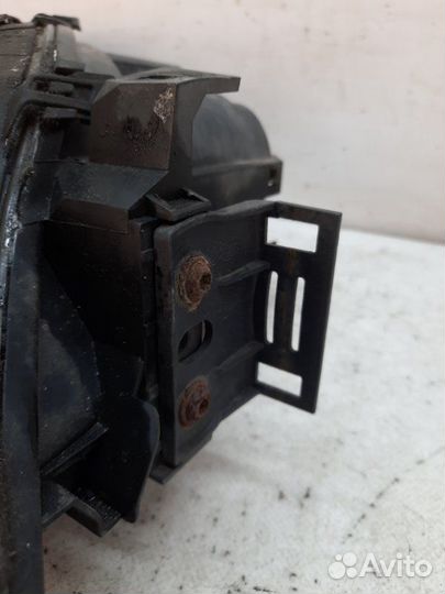 Фара передняя правая Ford Mondeo хэтчбэк 5 дв. 2.0