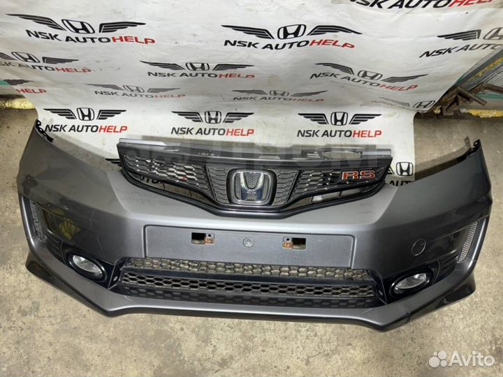 Бампер передний Honda Fit GE